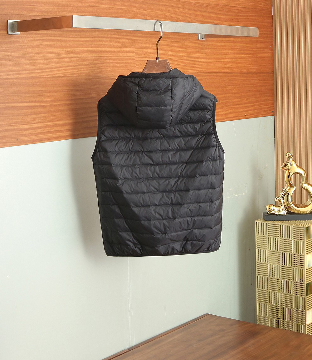 モンクレール「Moncler」秋冬 ダウンジャケット