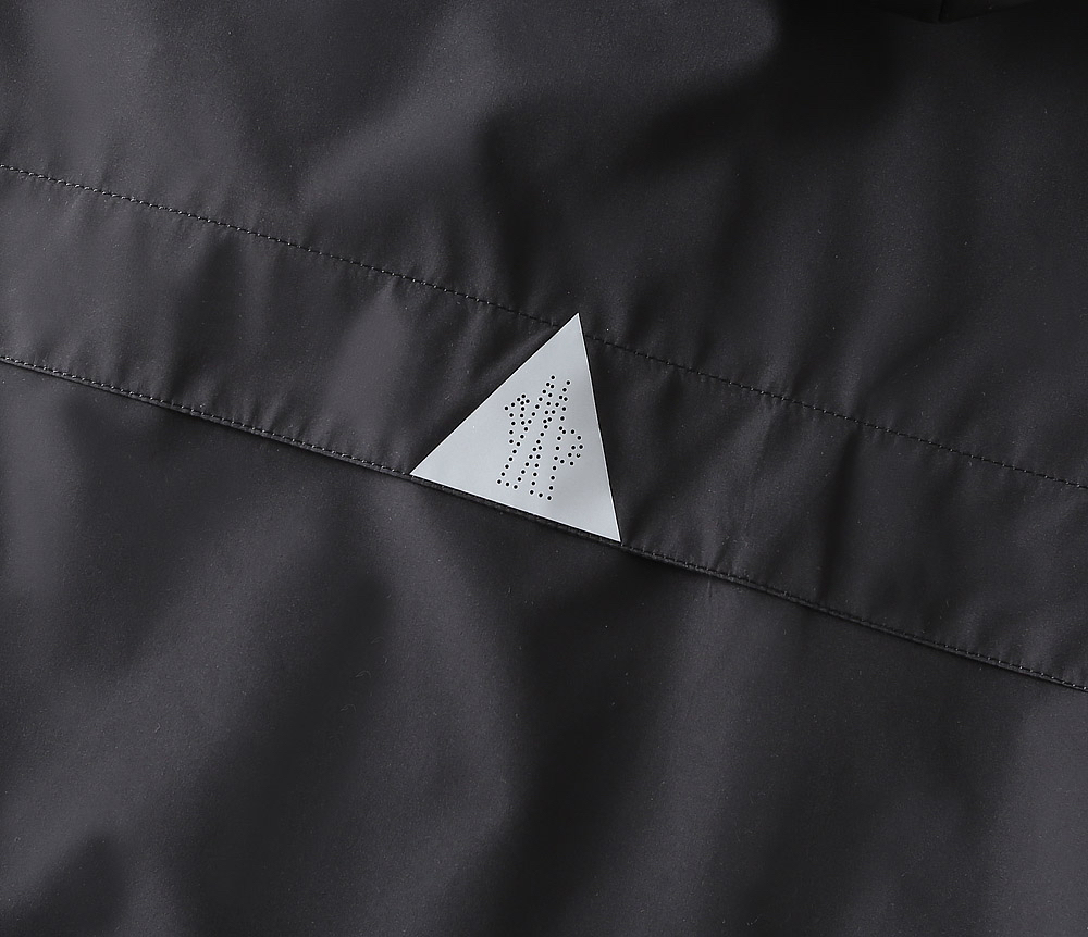 モンクレール「Moncler」秋のフード付きジャケット