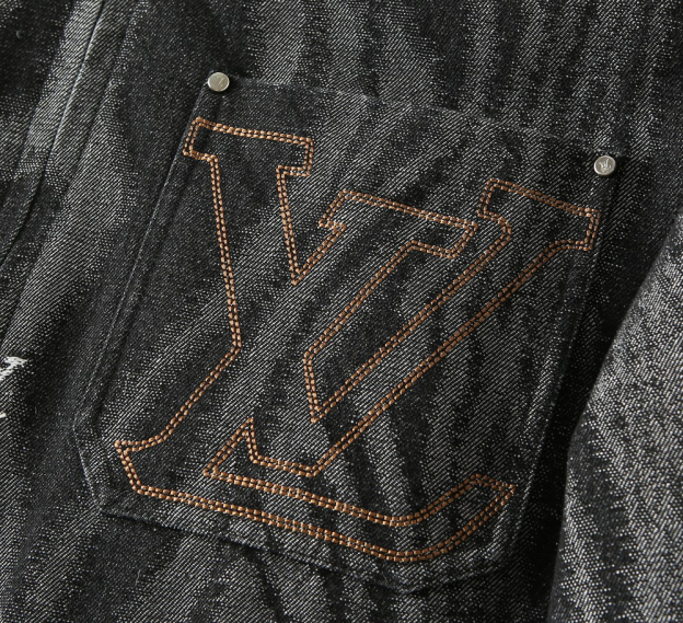 ルイ・ヴィトン「Louis Vuitton」秋冬コレクション ダウンジャケット