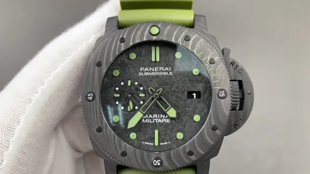 パネライ「Panerai」サブマーシブル 47MMプロフェッショナルダイバーズウォッチ