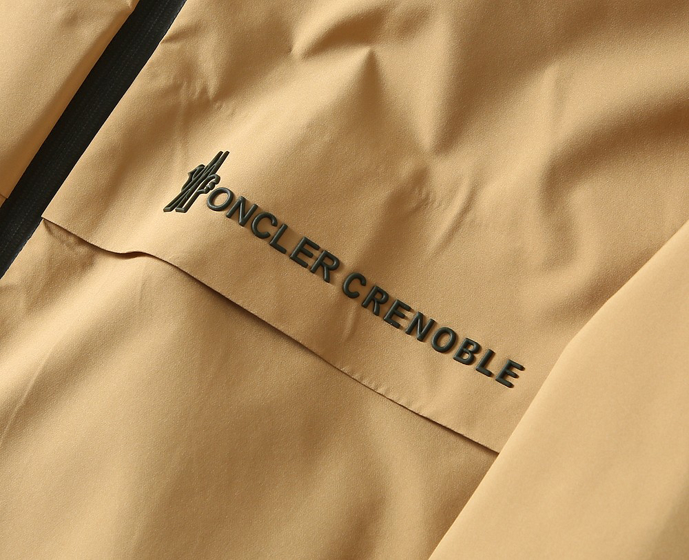 モンクレール「Moncler」秋のスタイル フード付きジャケット