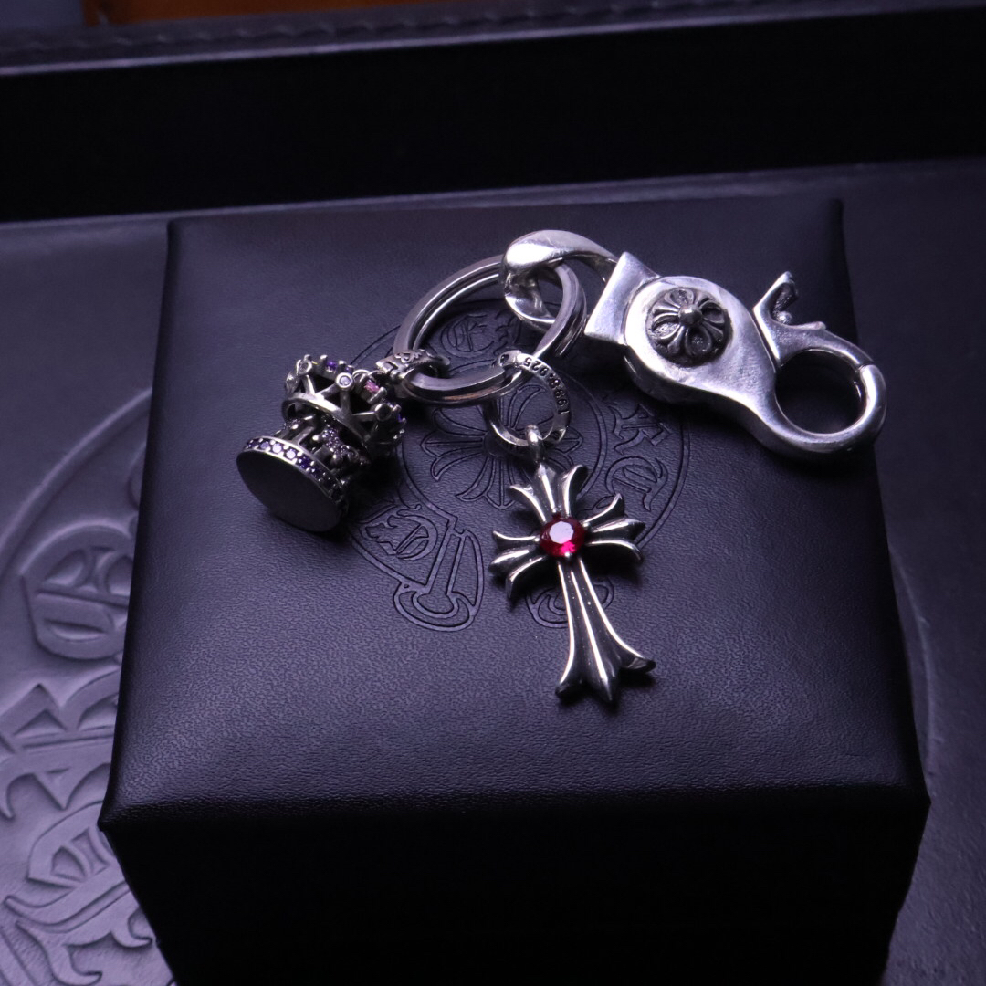 クロムハーツ「Chrome Hearts」キーホルダー＆バッグチャーム - トレンドシンボル