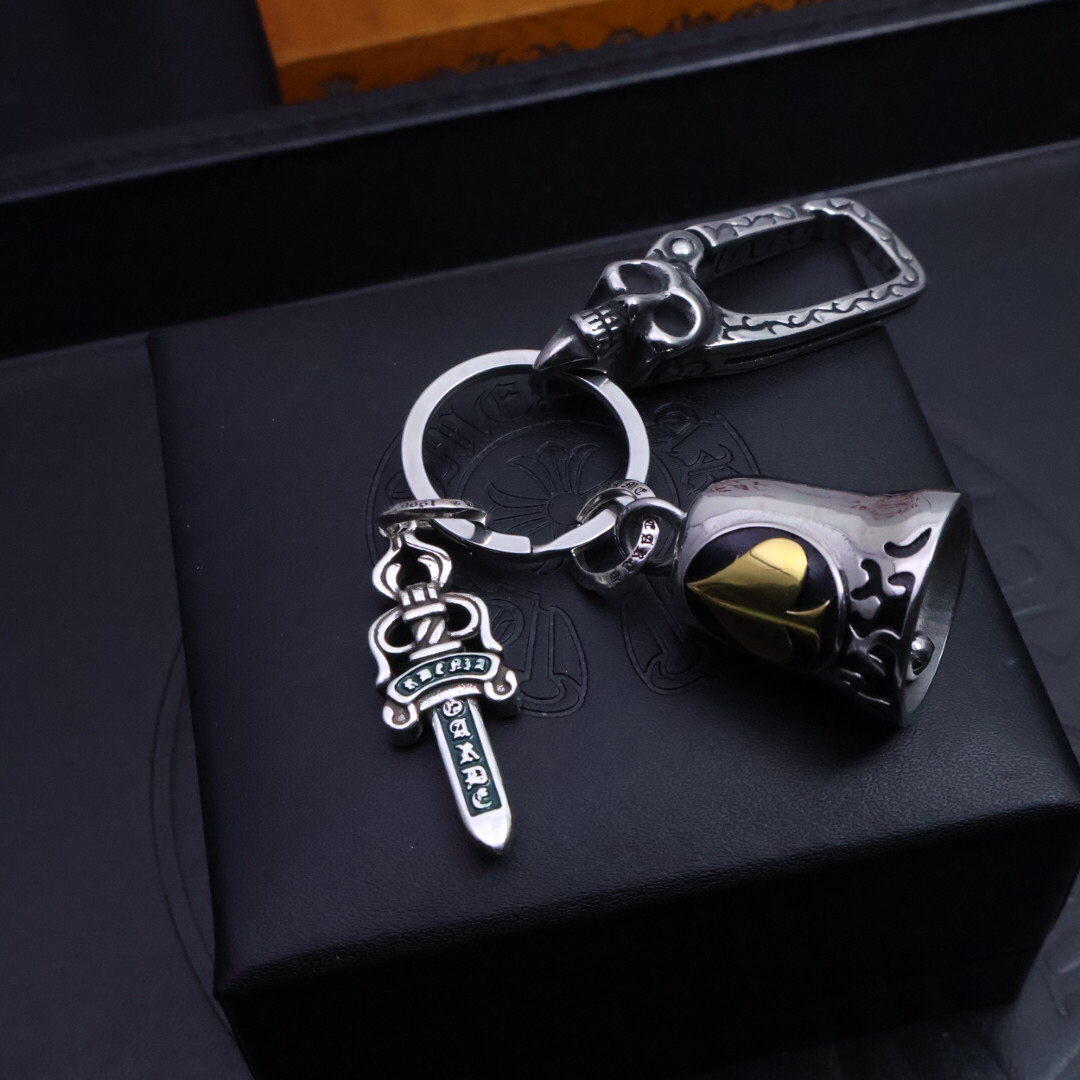 クロムハーツ「Chrome Hearts」キーホルダー＆バッグチャーム - トレンドシンボル
