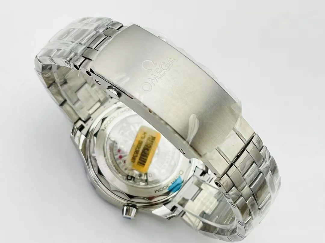 オメガ「Omega」シーマスターダイバー300M共軸マスタークロノメーター42MM