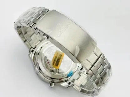 オメガ「Omega」シーマスターダイバー300M共軸マスタークロノメーター42MM