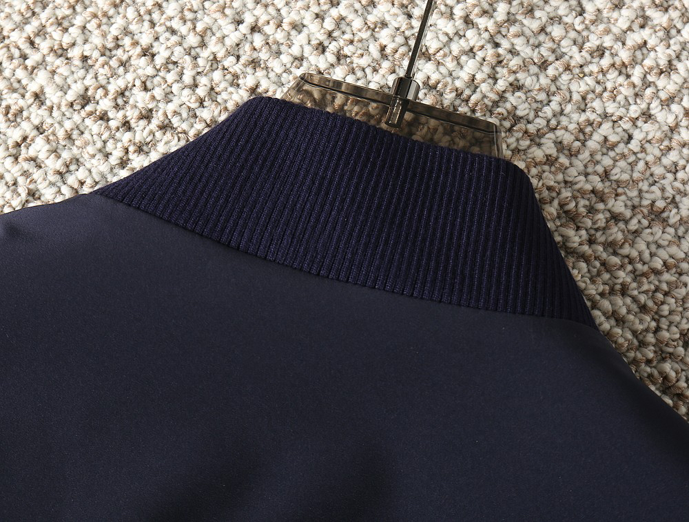 ルイ・ヴィトン「Louis Vuitton」秋冬コレクション クイルテッド ジャケット