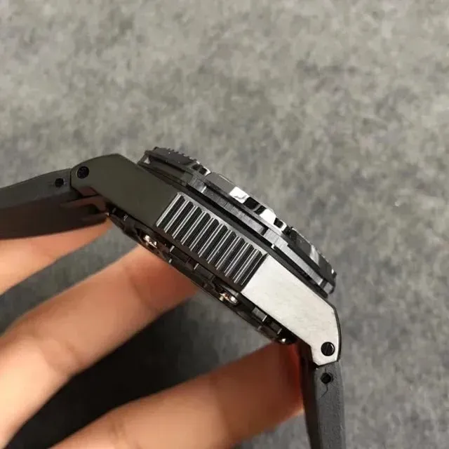 オーデマ ピゲ「Audemars Piguet」 ロイヤル オーク オフショア サバイバー  メンズウォッチ42MM