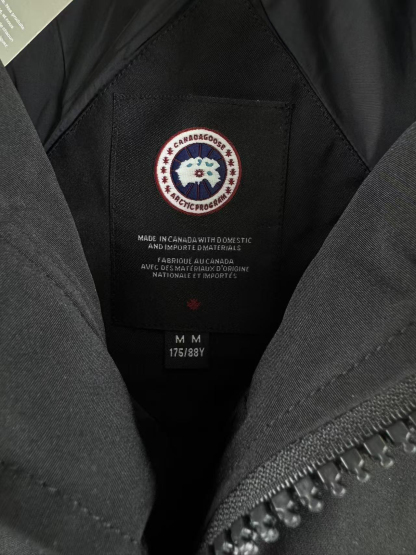 カナダグース「Canada Goose」秋冬ダウンジャケット