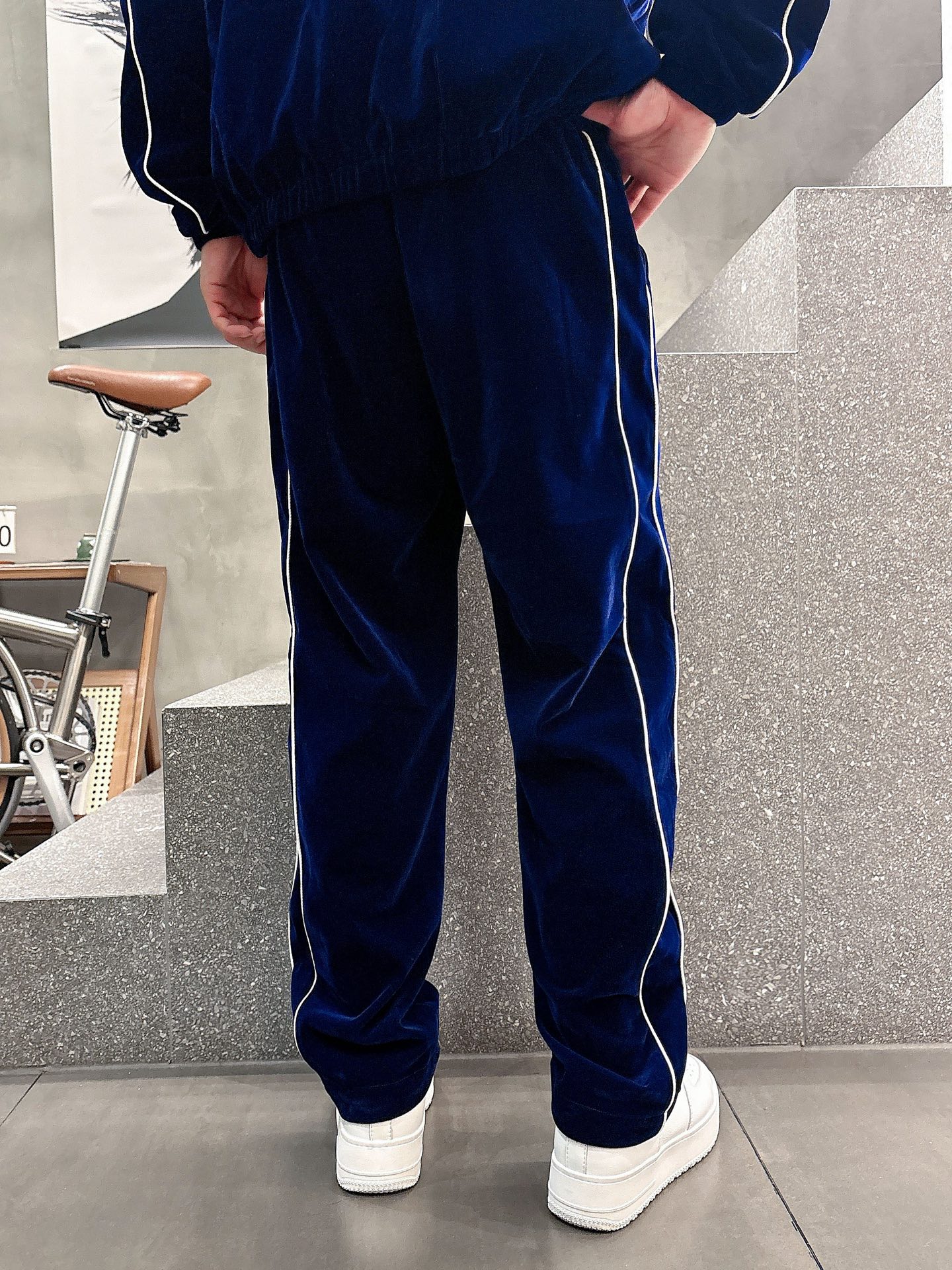 プラダ「Prada」秋冬 メンズ  カジュアルスポーツセット