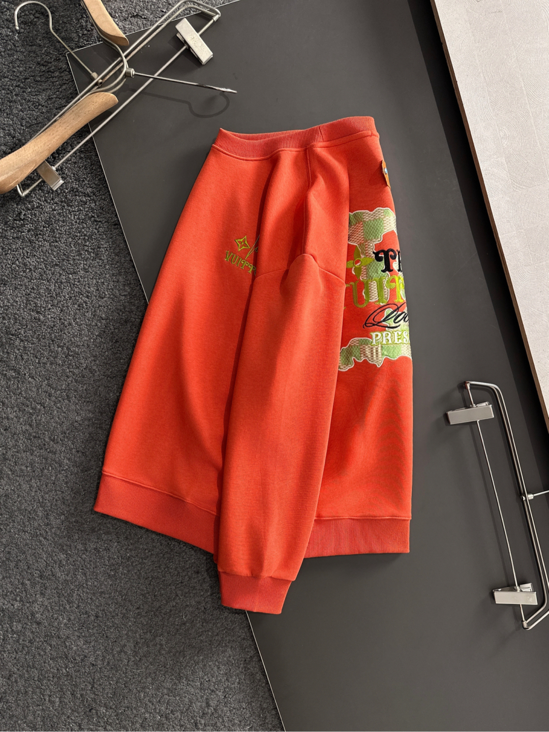 ルイ・ヴィトン「Louis Vuitton」秋冬 メンズ スポーツスウェット