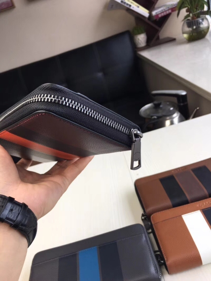 コーチ「Coach」メンズ ラウンドファスナー ロングウォレット