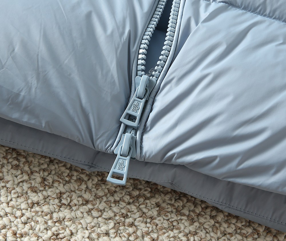 モンクレール「Moncler」秋冬 ダウンジャケット