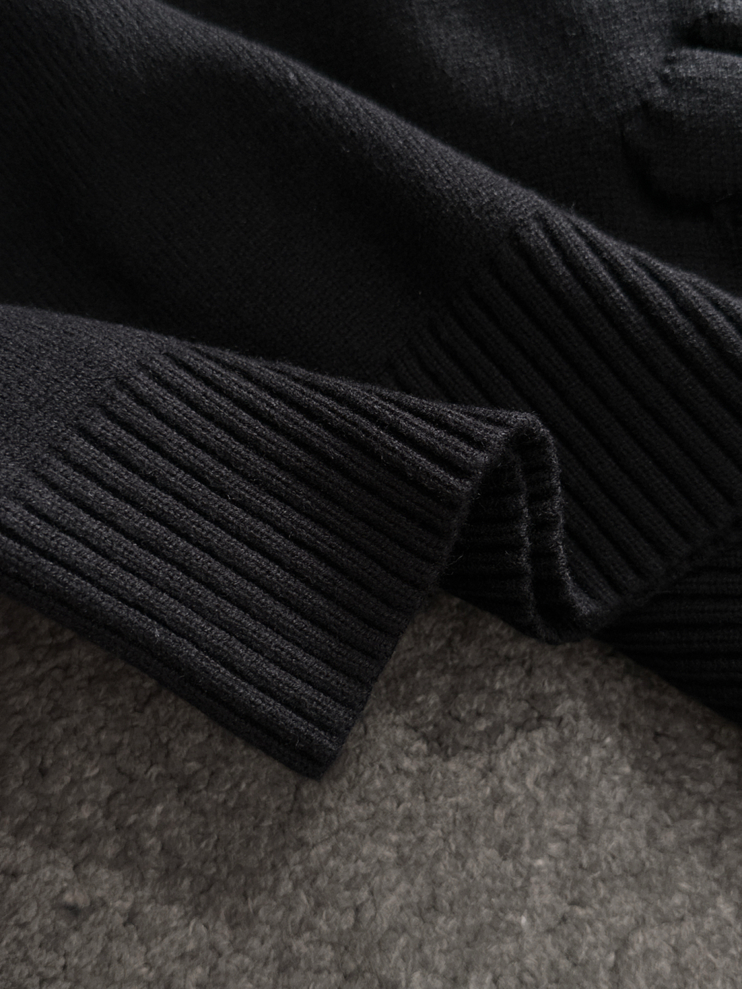 ルイ・ヴィトン「Louis Vuitton」秋冬 メンズ  クルーネックニット