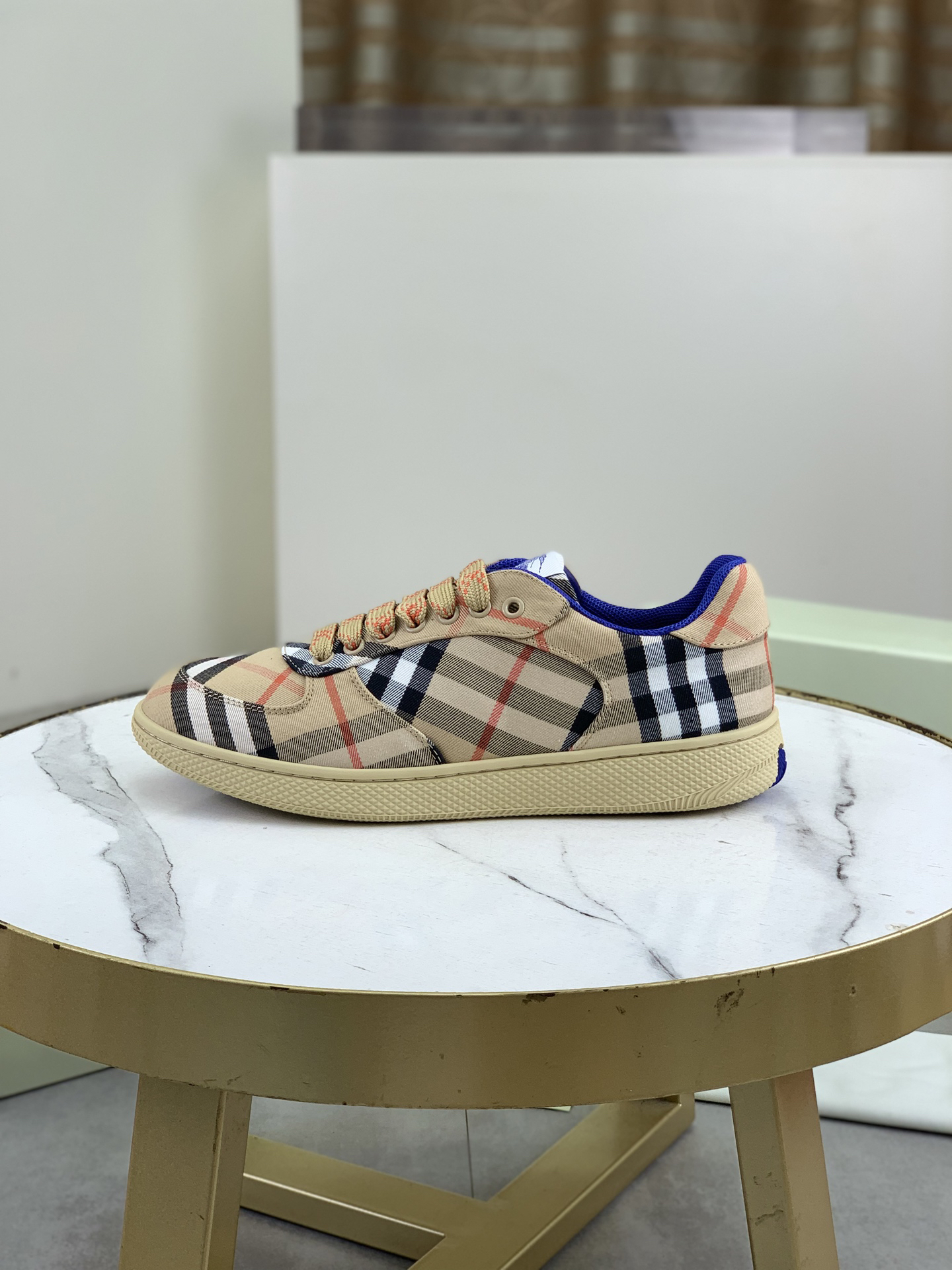 バーバリー「Burberry」バーバリー テラス スニーカー / レザースニーカー