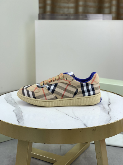 バーバリー「Burberry」バーバリー テラス スニーカー / レザースニーカー