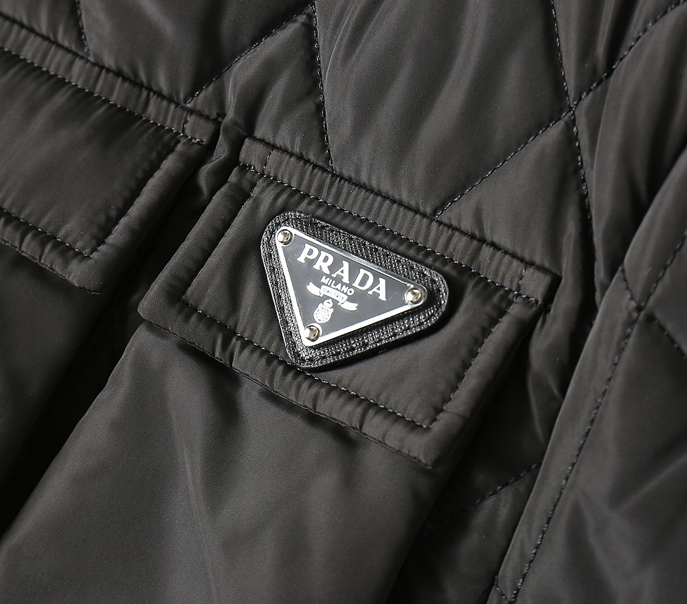 プラダ「Prada」秋の綿入りジャケット