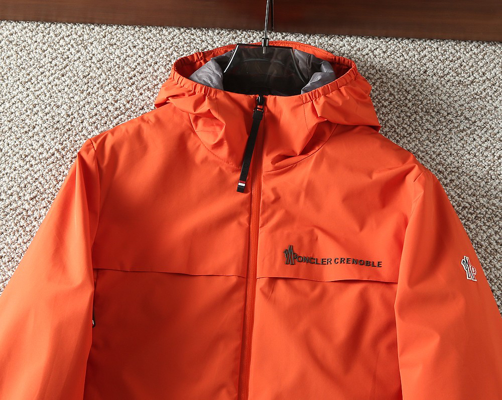 モンクレール「Moncler」秋のスタイル フード付きジャケット