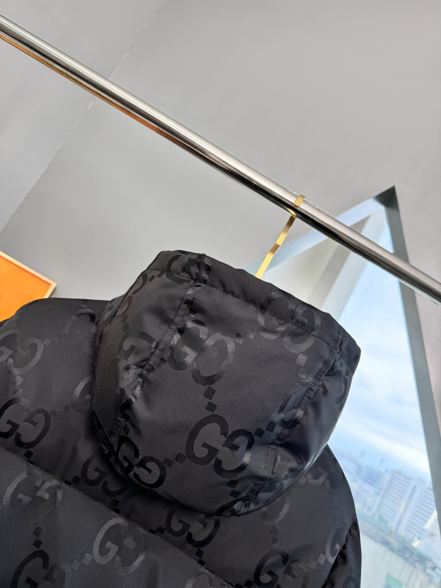 グッチ「Gucci」秋冬フード付きダウンジャケット