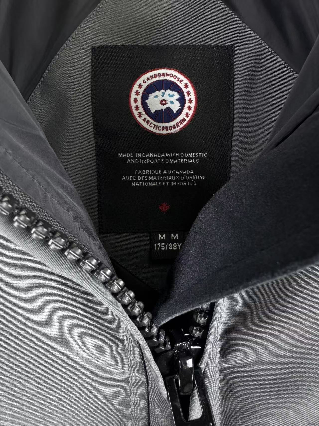 カナダグース「Canada Goose」秋冬フード付きダウンコート
