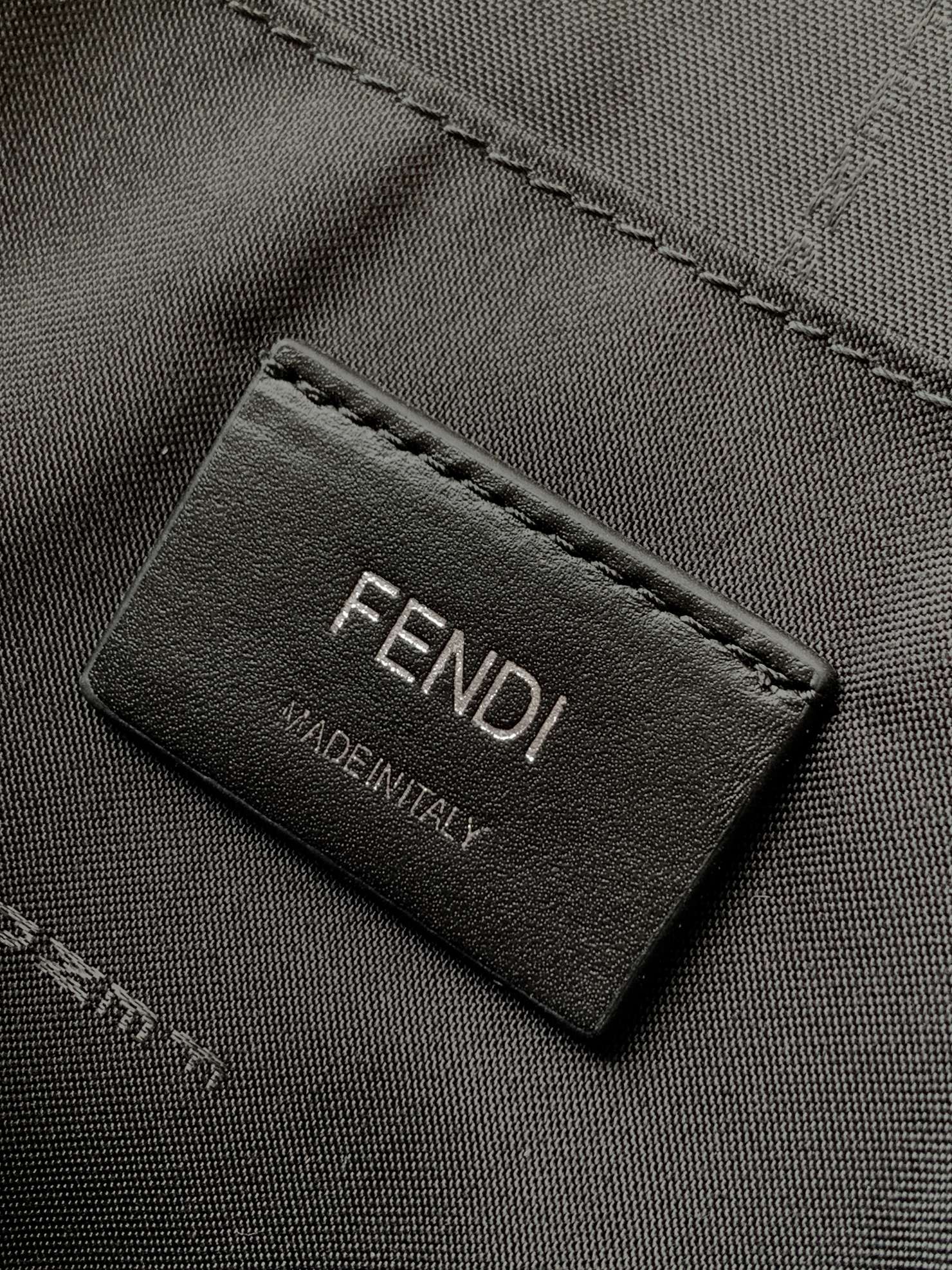 フェンディ「Fendi」フェンディ レザーハンドバッグ / クラッチバッグ 