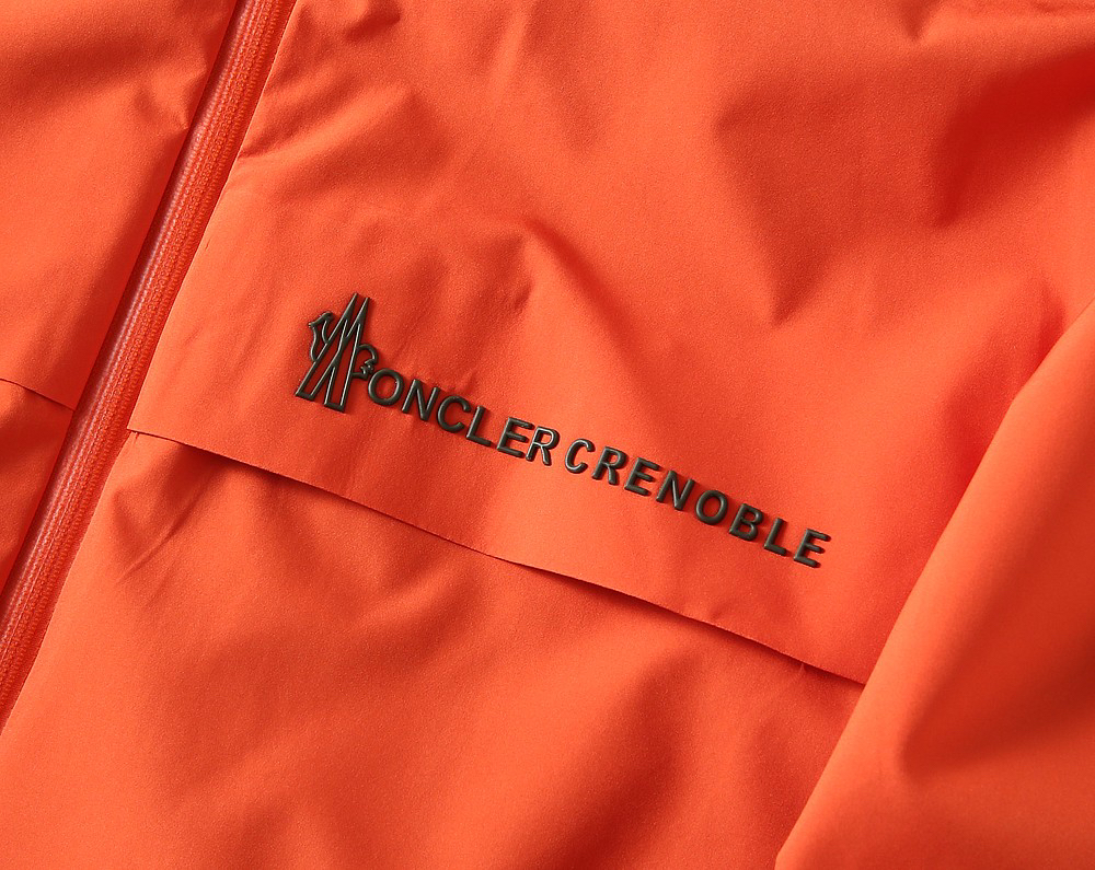 モンクレール「Moncler」秋のスタイル フード付きジャケット