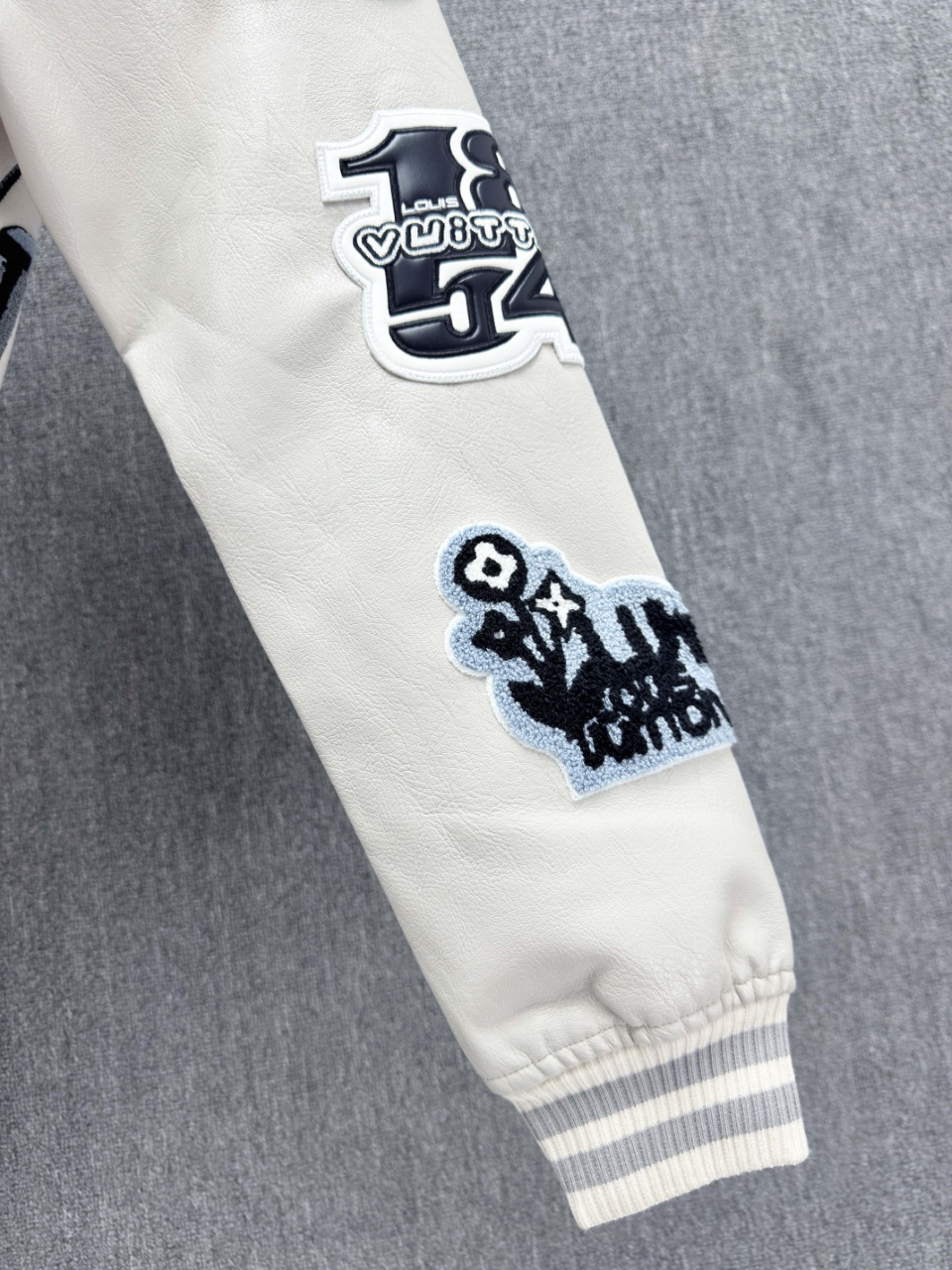 ルイ・ヴィトン「Louis Vuitton」モダンベースボールジャケット