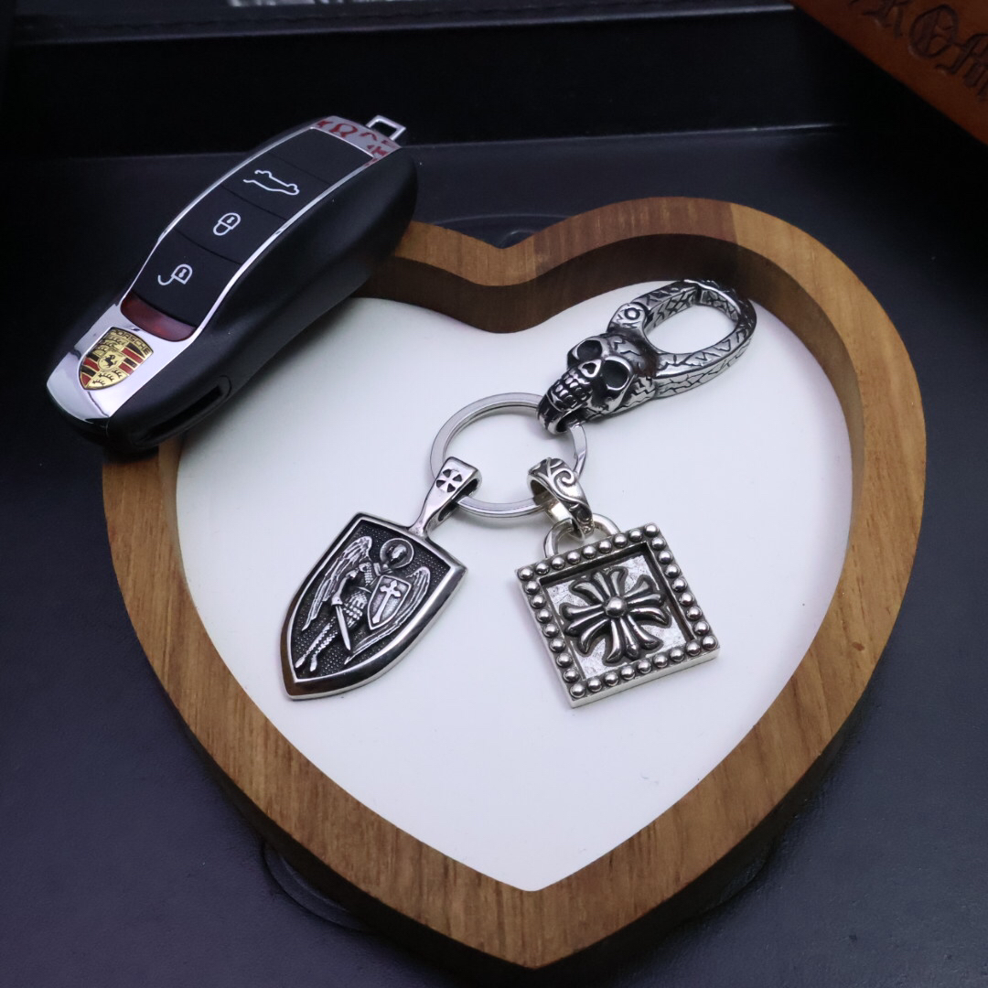 クロムハーツ「Chrome Hearts」キーホルダー＆バッグチャーム - トレンドシンボル