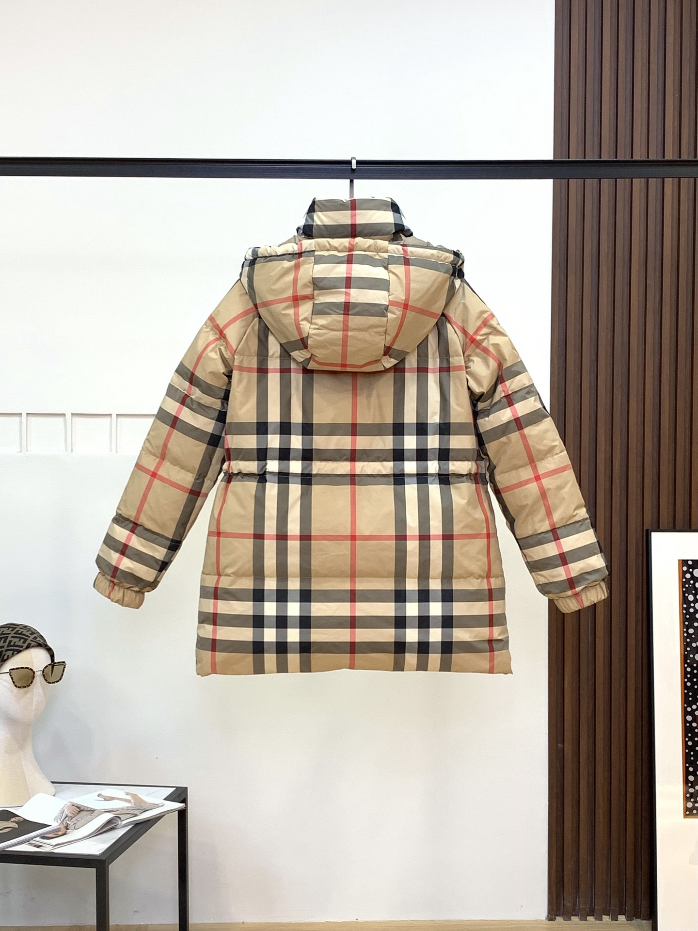 バーバリー「Burberry」秋冬フード付きダウンジャケット