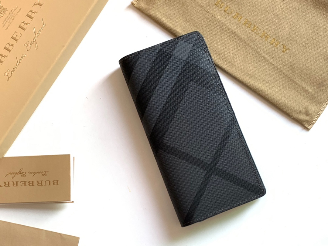 バーバリー「Burberry」London チェック 二つ折り財布