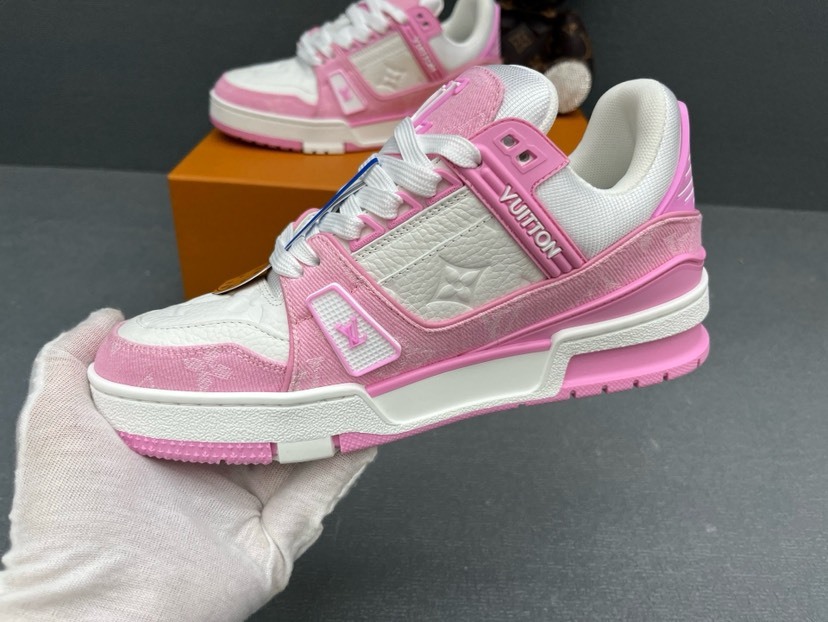 ルイ・ヴィトン「Louis Vuitton」LOUIS VUITTON LV Trainer スニーカー