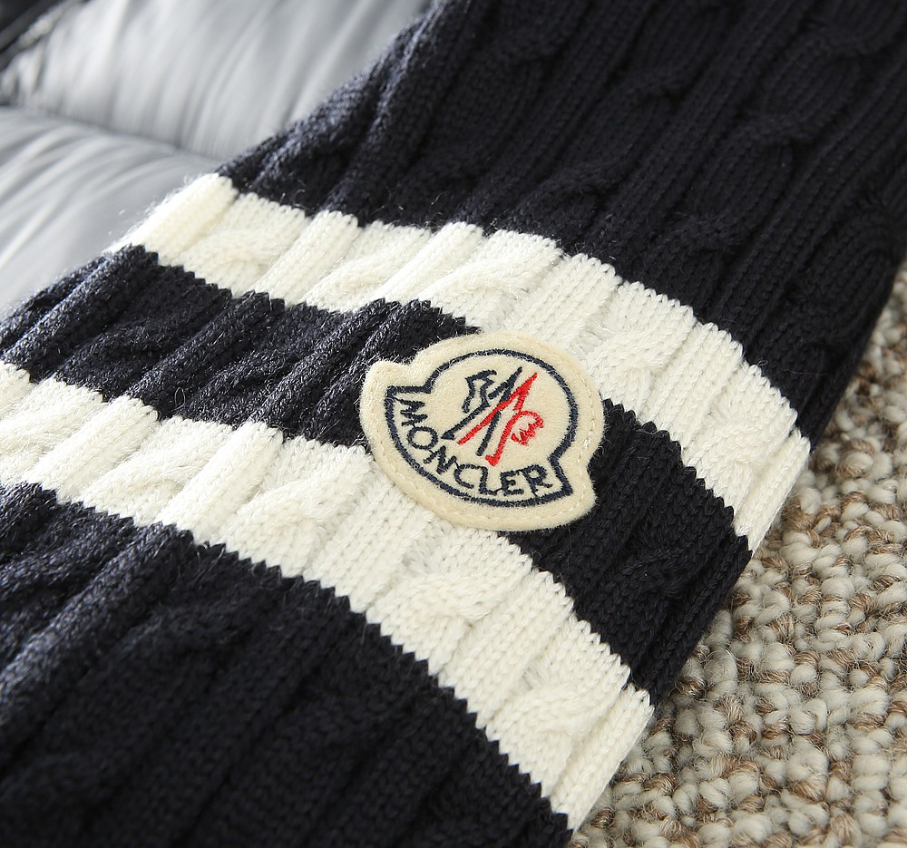 モンクレール「Moncler」秋冬 ニット調ダウンジャケット