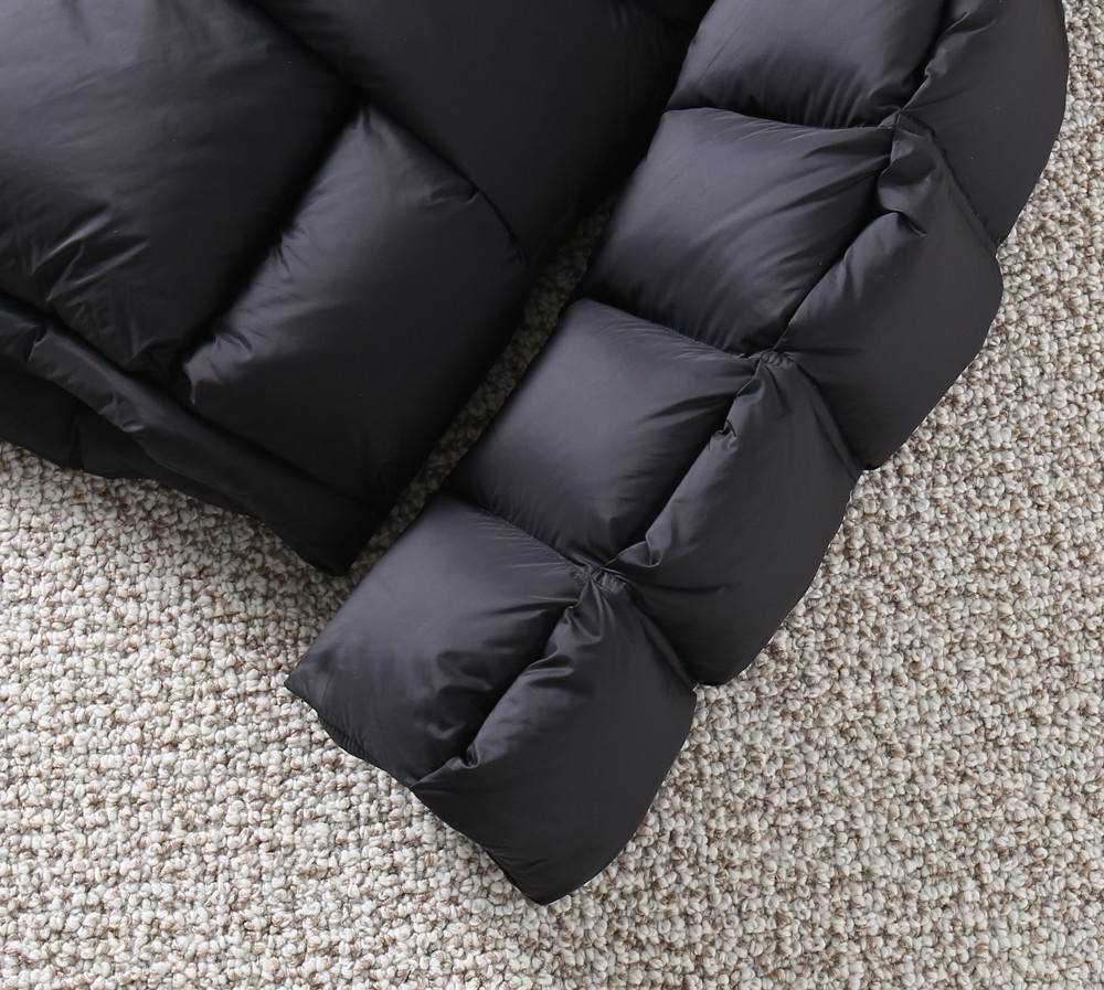 モンクレール「Moncler」秋冬 ダウンジャケット