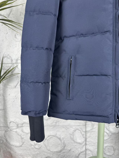 カナダグース「Canada Goose」秋冬フード付きダウンコート