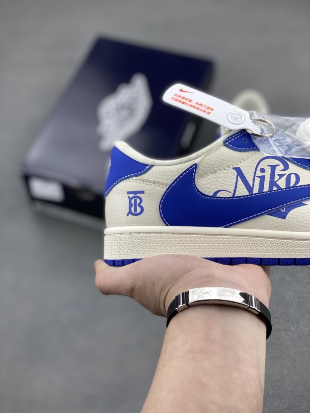 ナイキ「Nike」ク ロー カジュアルスニーカー