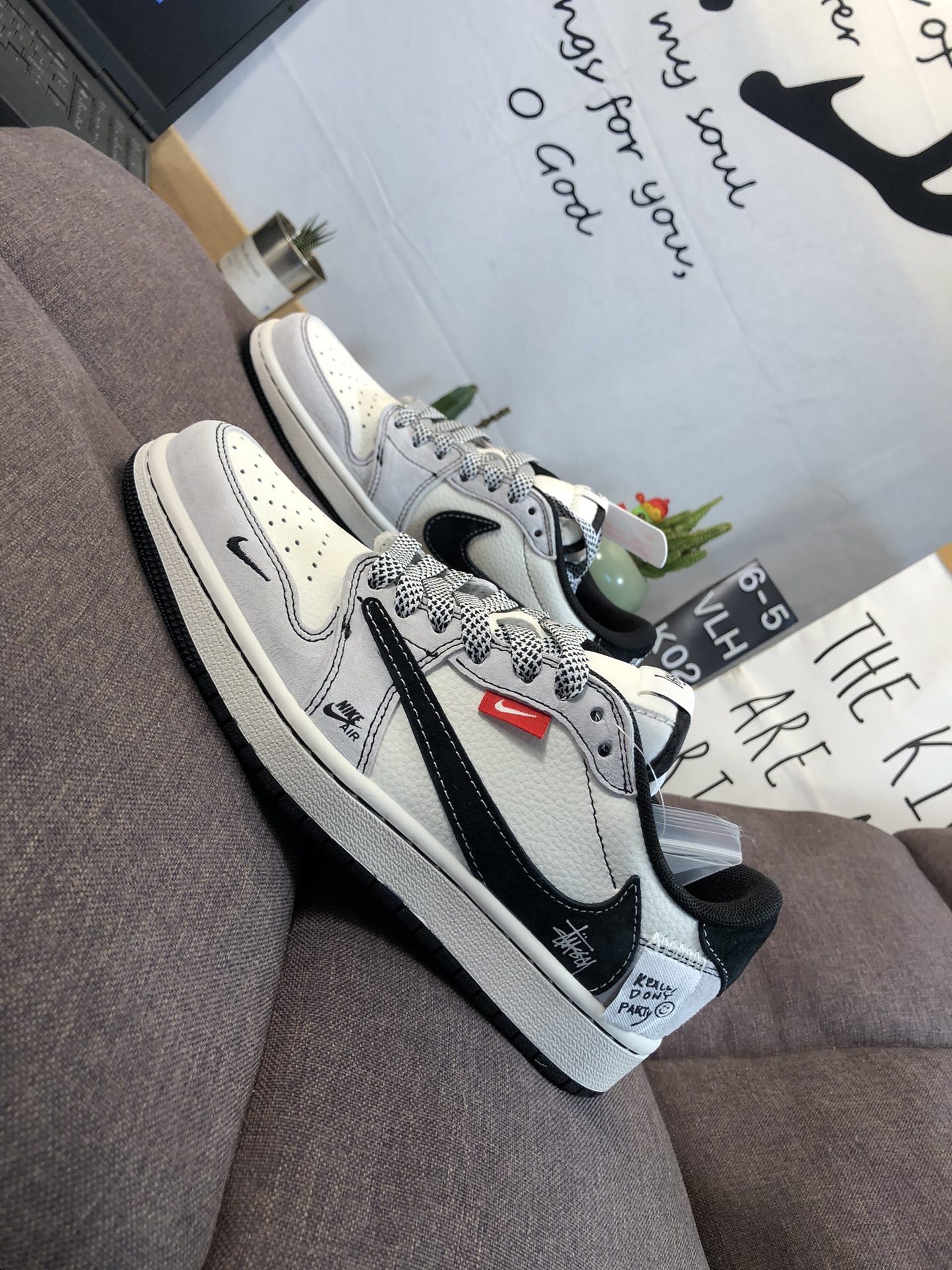 ナイキ「Nike」ク ロー カジュアルスニーカー