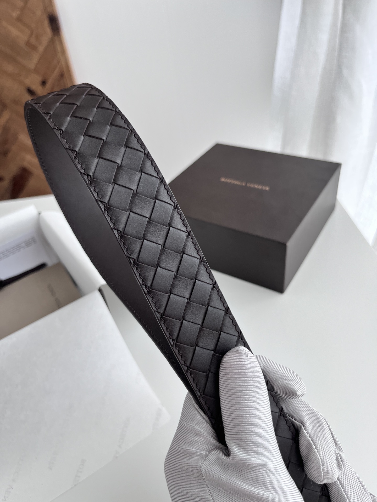 ボッテガ・ヴェネタ「Bottega Veneta」イントレチャート リバーシブル ベルト