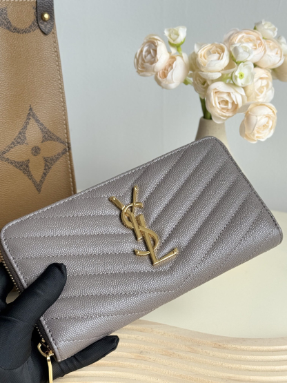 モノグラム・サンローラン「Saint Laurent」フルジップウォレット（グレインパウダーテクスチャー キルティングレザー）-ISETAN PRESTIGE CURATED