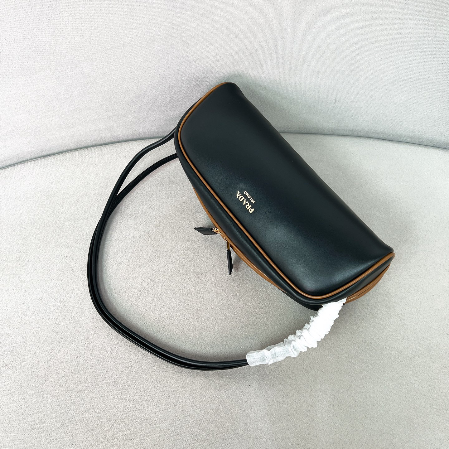 プラダ「Prada」 2025 ボウリングバッグ