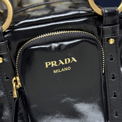 プラダ「Prada」リエディション 1995 オイルドレザートート