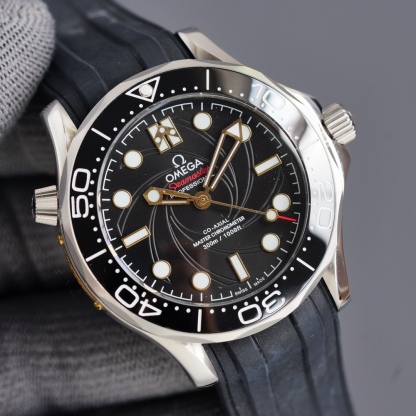 オメガ「Omega」シーマスター ダイバー 42MM メンズウォッチ