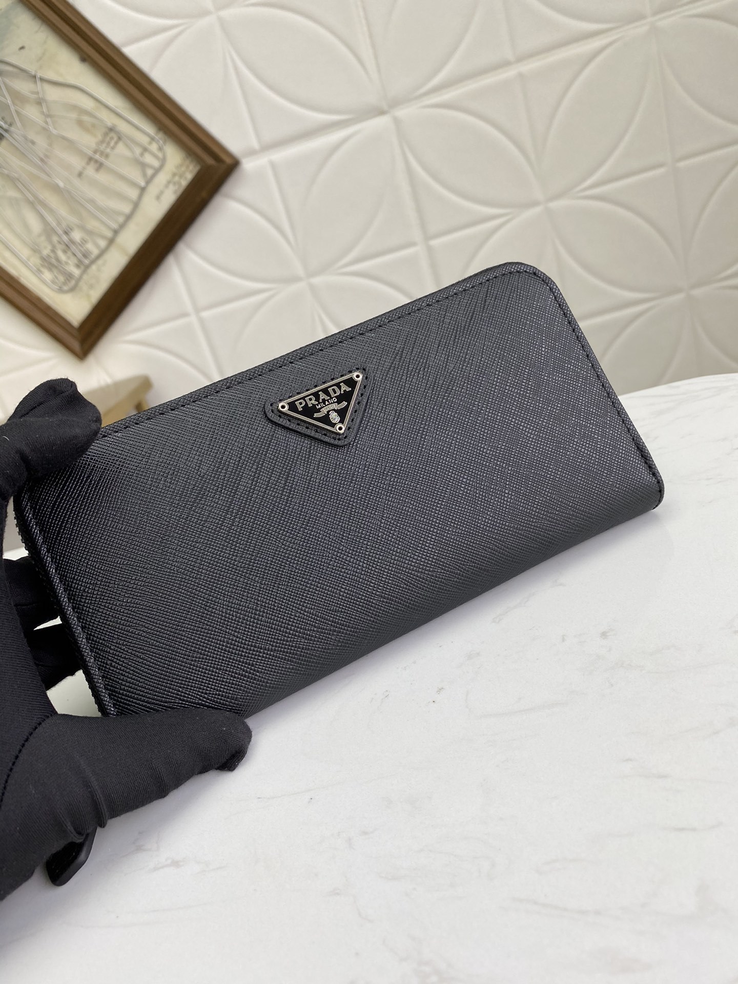 プラダ「PRADA」サフィアーノレザー 財布