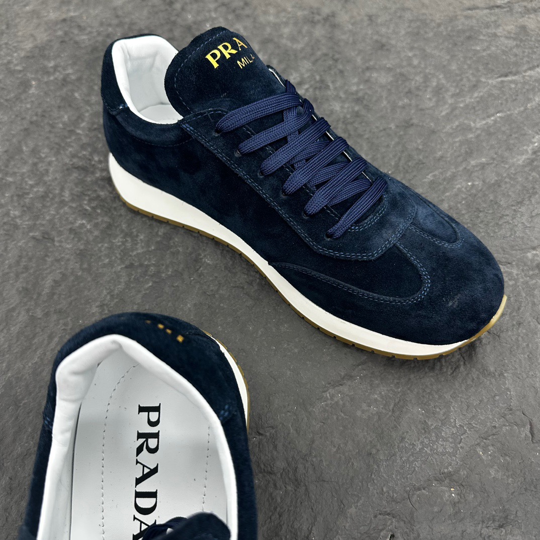 プラダ［Prada］Rankシリーズ スエードレザー メンズ／レディース スニーカー