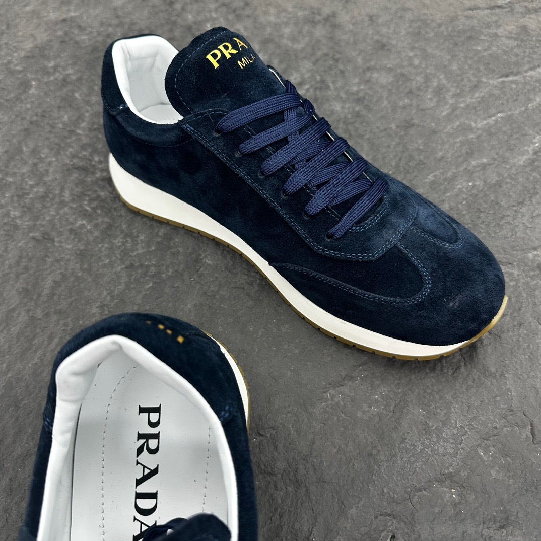 プラダ［Prada］Rankシリーズ スエードレザー メンズ／レディース スニーカー