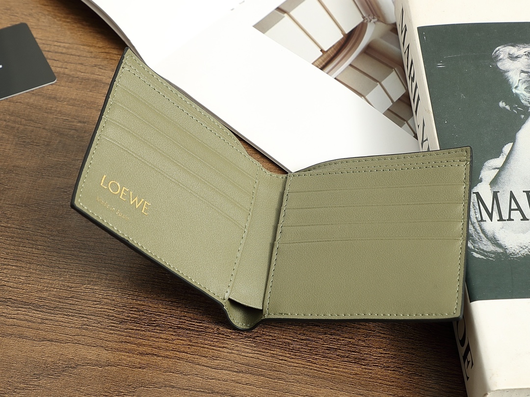 ロエベ「LOEWE」スーツ用スリムウォレット 5色