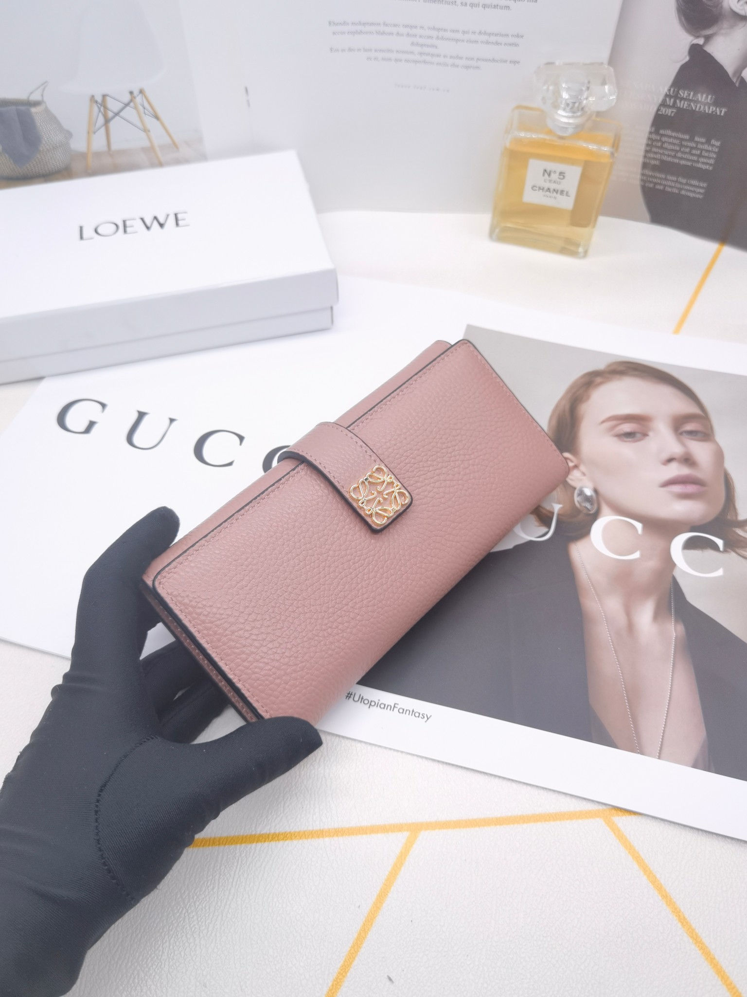 ロエベ「LOEWE」アナグラム コンティネンタル ウォレット 5色