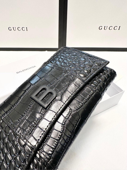 バレンシアガ「Balenciaga」ウォレット 財布 3色