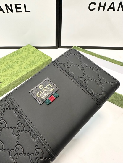 グッチ「Gucci」シグネチャー レザー ウェブ ジップアラウンドウォレット