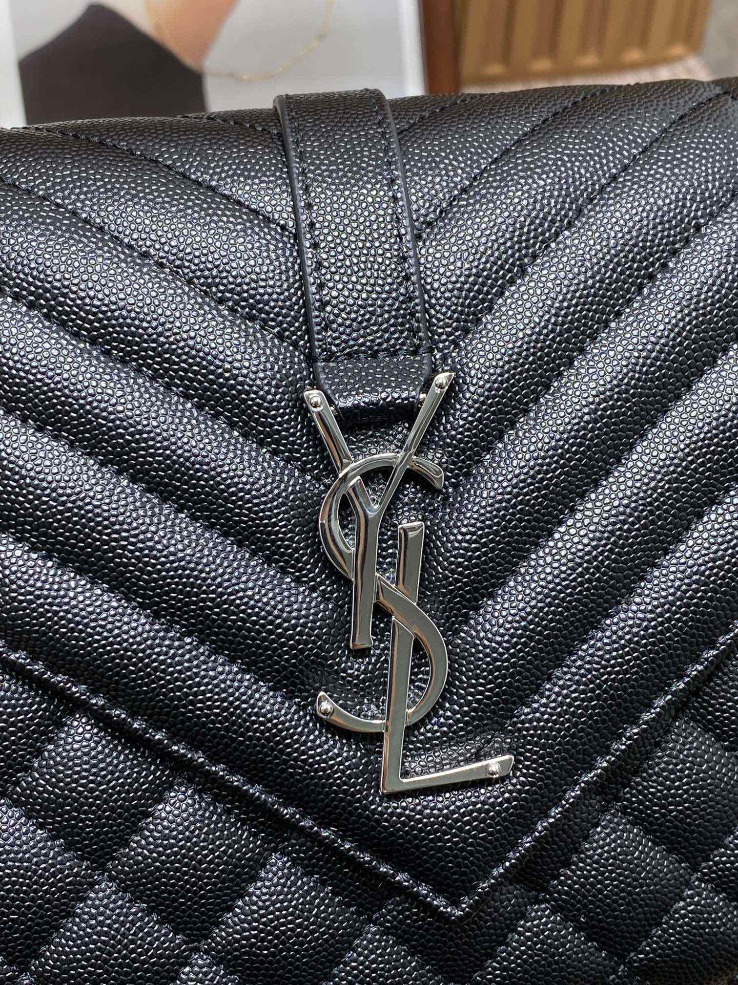 サンローラン「Saint Laurent」 ENVELOPE ミディアム エンヴェロップバッグ