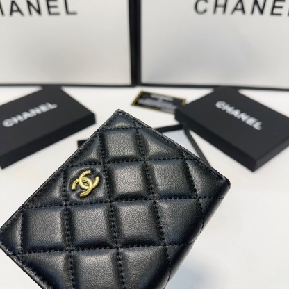 シャネル「Chanel」 ラムスキン フラップ ウォレット 財布