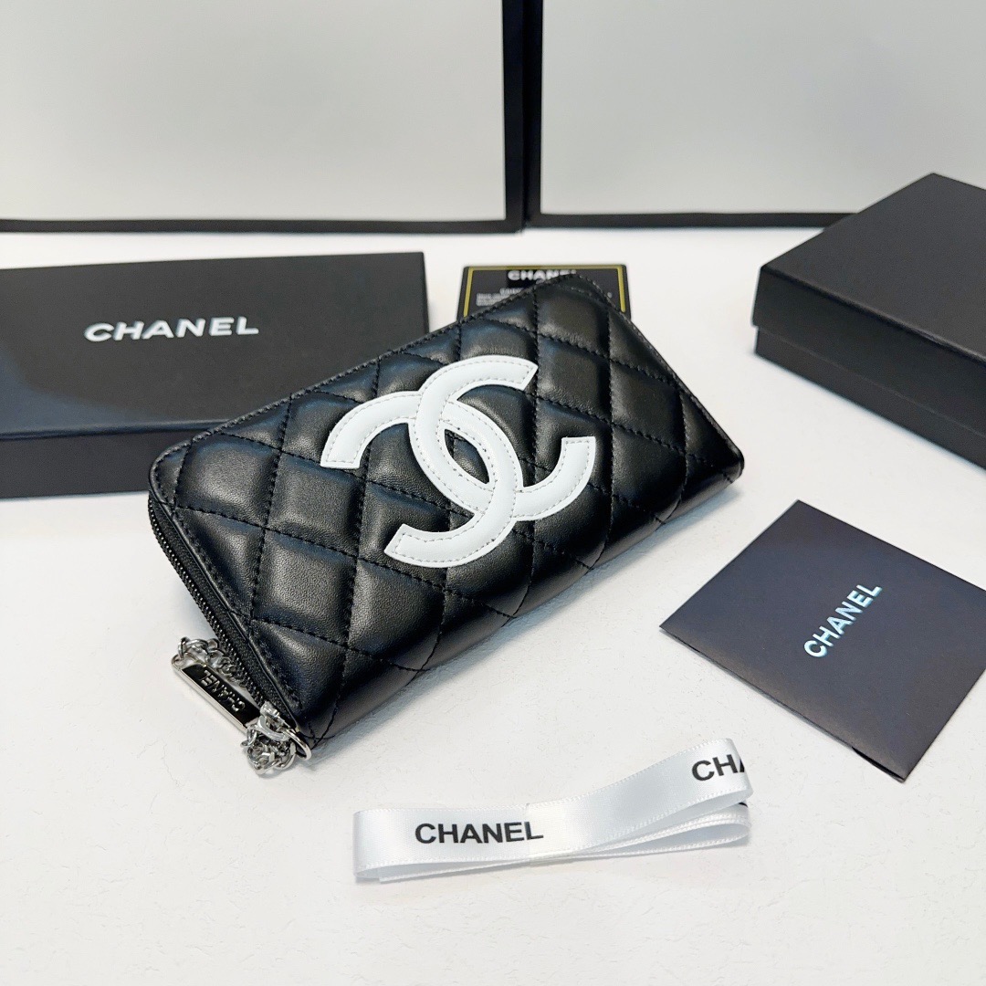 シャネル「Chanel」 ラムスキン フラップ ウォレット 財布